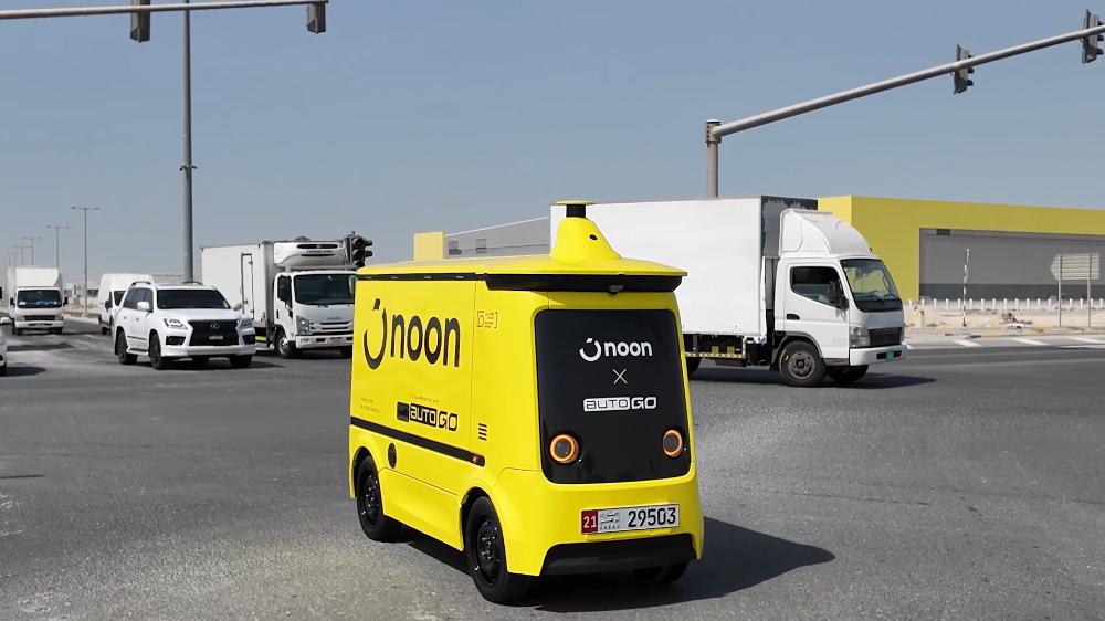 新石器无人车 × Noon 日常运营实拍